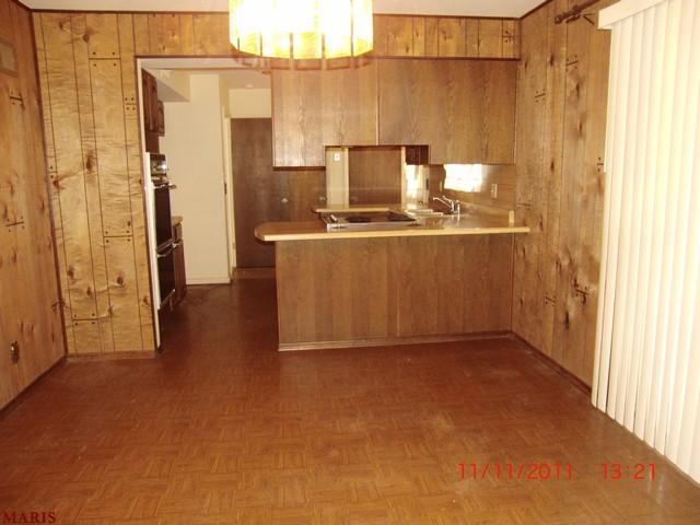 1337 Coburg Lands Dr, Saint Louis, MO 63137 photo 5