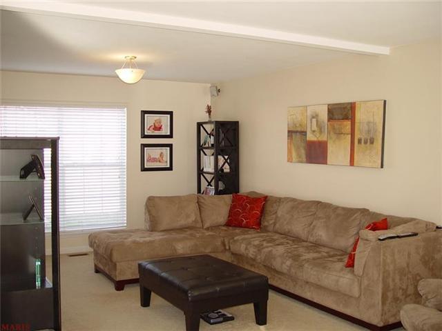 1348 Sunview Dr, O'fallon, MO 63366 photo 8