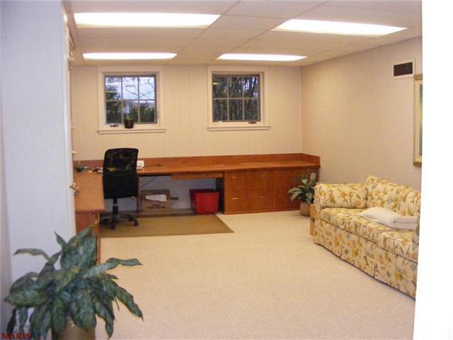 25 Springfield Ct, Glendale, MO 63122 photo 34