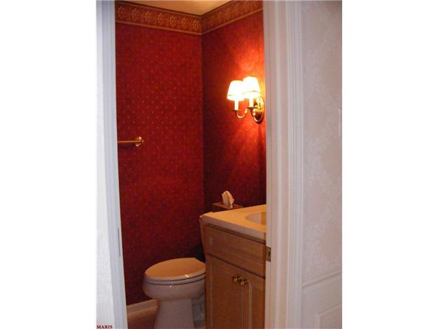 25 Springfield Ct, Glendale, MO 63122 photo 16