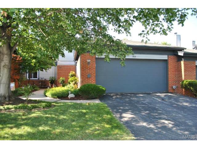 705 Windy Ridge Dr, Ballwin, MO 63021 photo 1