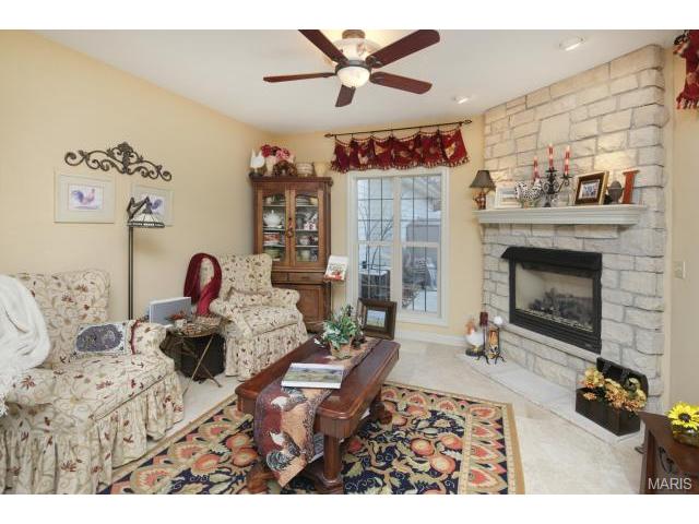 724 Hillenkamp, Weldon Spring, MO 63304 photo 15