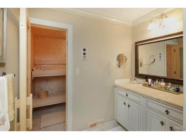 724 Hillenkamp, Weldon Spring, MO 63304 photo 20
