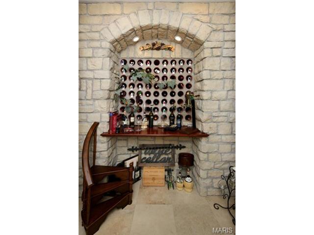724 Hillenkamp, Weldon Spring, MO 63304 photo 5
