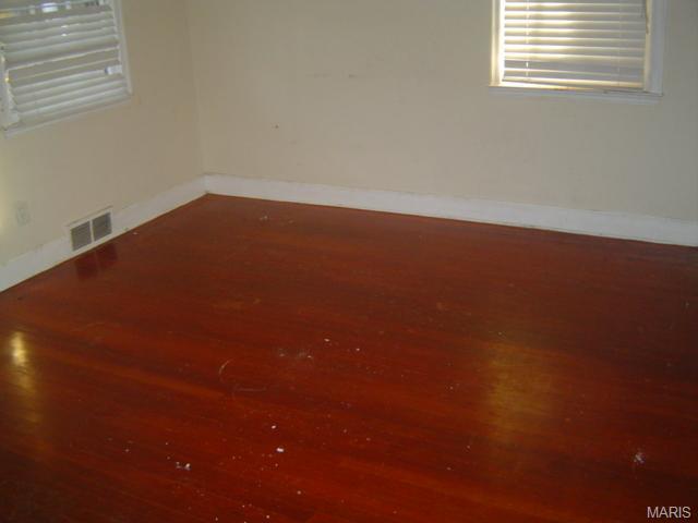 3701 Brown Rd, Saint Louis, MO 63114 photo 2