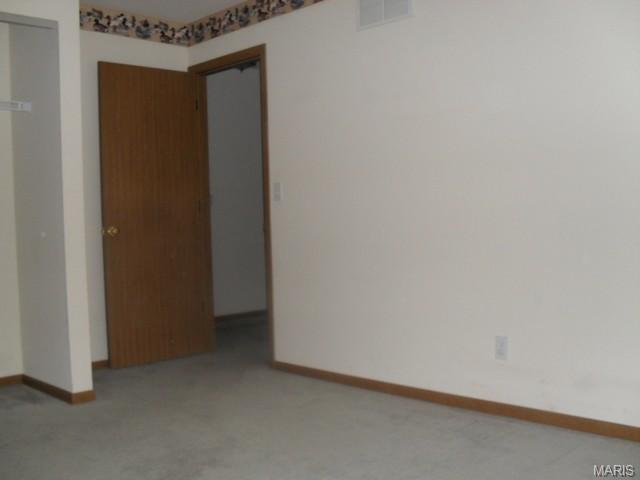924 Lands End Cir, Saint Charles, MO 63304 photo 12