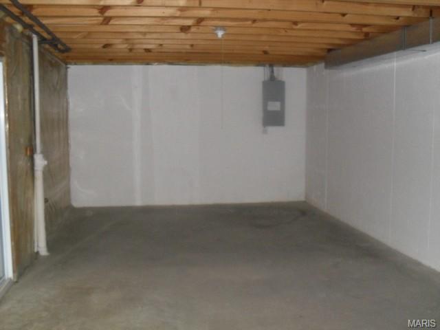 924 Lands End Cir, Saint Charles, MO 63304 photo 13