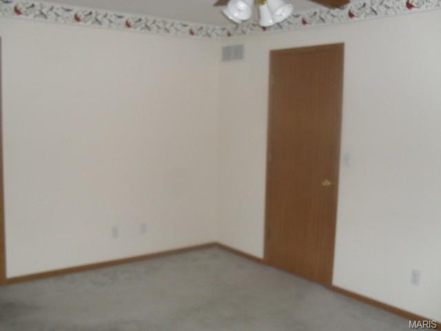 924 Lands End Cir, Saint Charles, MO 63304 photo 8