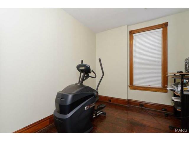 4334 S Compton Ave, Saint Louis, MO 63111 photo 38