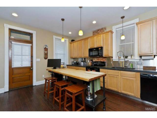 4334 S Compton Ave, Saint Louis, MO 63111 photo 9