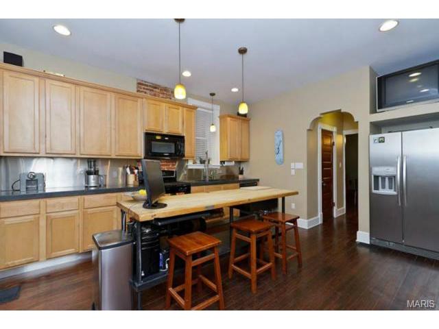 4334 S Compton Ave, Saint Louis, MO 63111 photo 12