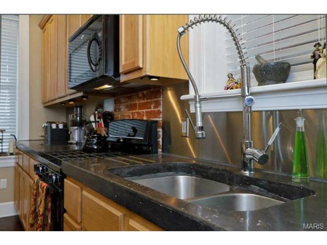 4334 S Compton Ave, Saint Louis, MO 63111 photo 13