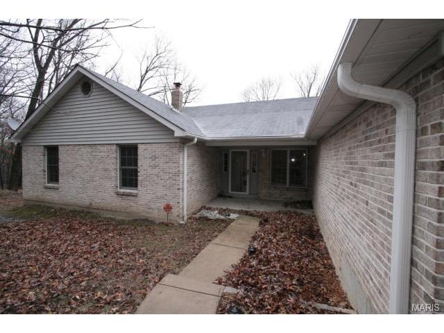 1064 Sheffield Forest Dr, Ballwin, MO 63021 photo 1