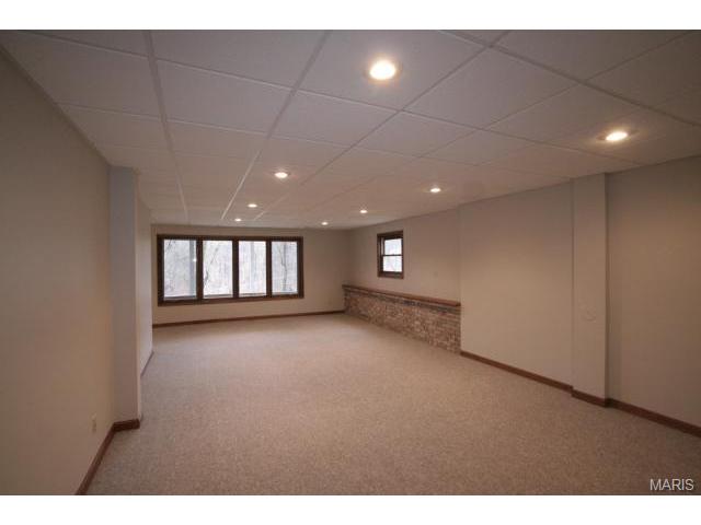 1064 Sheffield Forest Dr, Ballwin, MO 63021 photo 21
