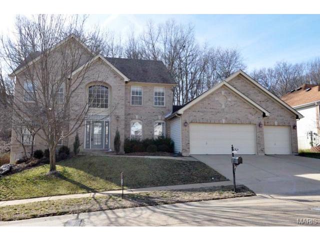 857 Castle Pnes, Ballwin, MO 63021 photo 1