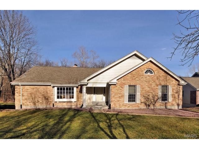 619 Valley Point Ln, Ballwin, MO 63021 photo 1