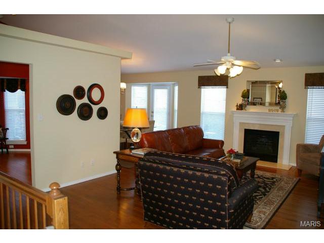 317 Carr Manor Ct, Ballwin, MO 63021 photo 4