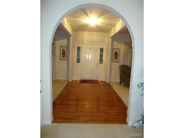 107 Wimbledon Ct, O'fallon, MO 63368 photo 3
