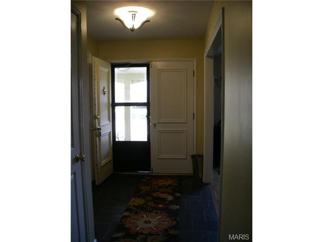 323 Chipley Cir, Ballwin, MO 63011 photo 7