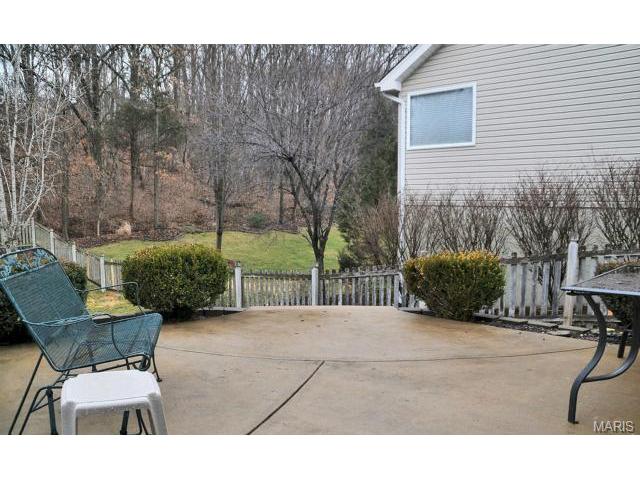 815 Emerald Oaks Ct, Eureka, MO 63025 photo 17