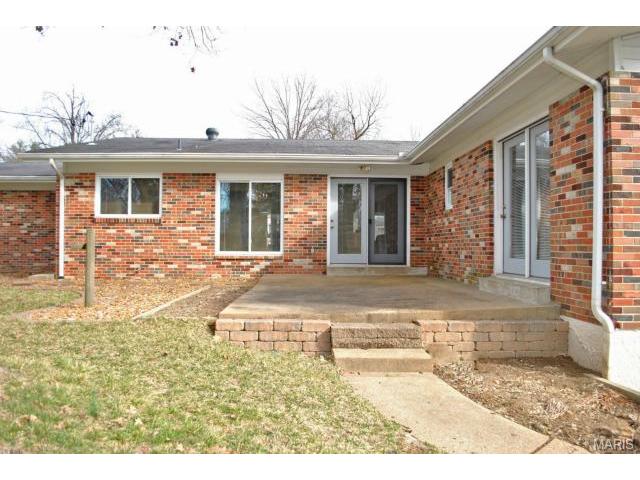 351 Elmcrest Dr, Ballwin, MO 63011 photo 26