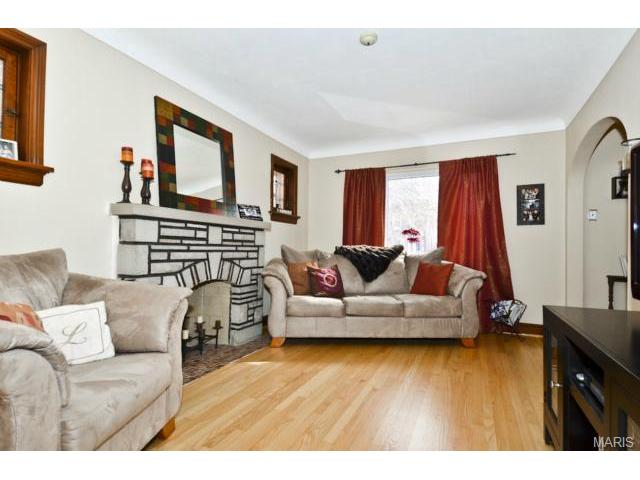 5559 Devonshire Ave, Saint Louis, MO 63109 photo 4