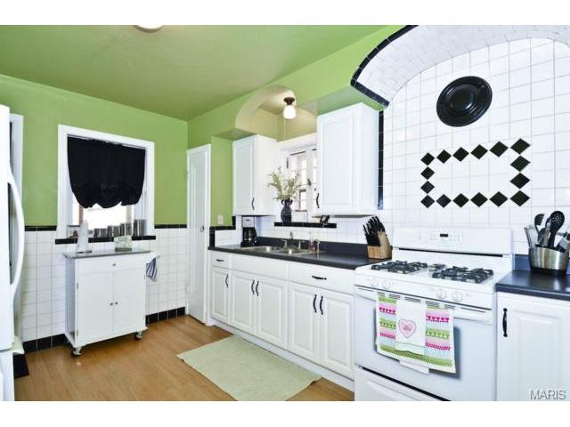5559 Devonshire Ave, Saint Louis, MO 63109 photo 9