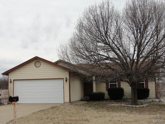 2414 Amarillo Dr, O'fallon, MO 63368 photo 1