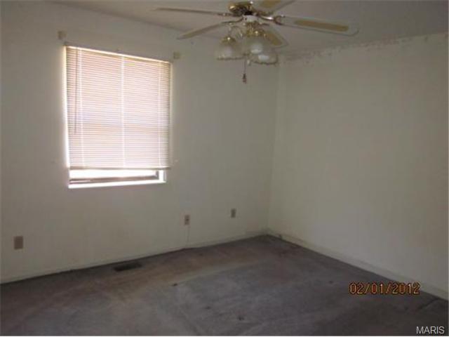 1925 Peach St, St. Peters, MO 63376 photo 5