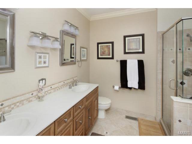 601 Arbor Glen Ct, Ballwin, MO 63021 photo 7
