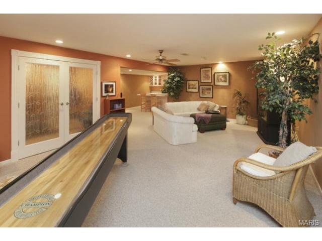 601 Arbor Glen Ct, Ballwin, MO 63021 photo 8