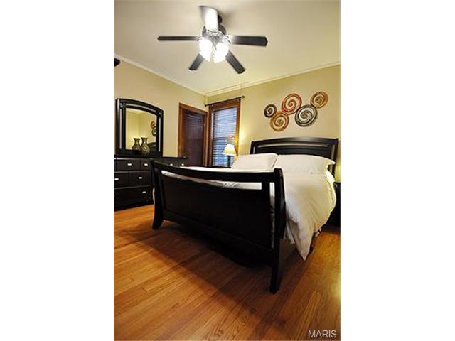 5529 Gresham Ave, Saint Louis, MO 63109 photo 24
