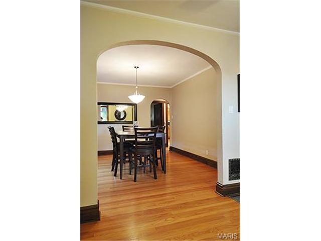 5529 Gresham Ave, Saint Louis, MO 63109 photo 12
