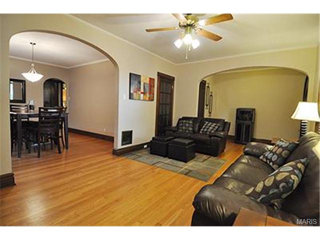 5529 Gresham Ave, Saint Louis, MO 63109 photo 9