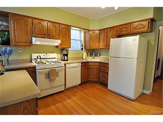 5529 Gresham Ave, Saint Louis, MO 63109 photo 16