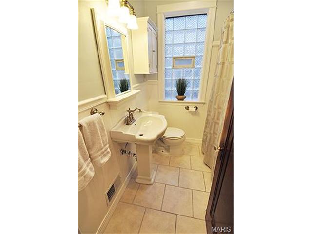 5529 Gresham Ave, Saint Louis, MO 63109 photo 36