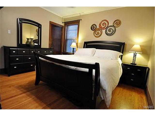 5529 Gresham Ave, Saint Louis, MO 63109 photo 25