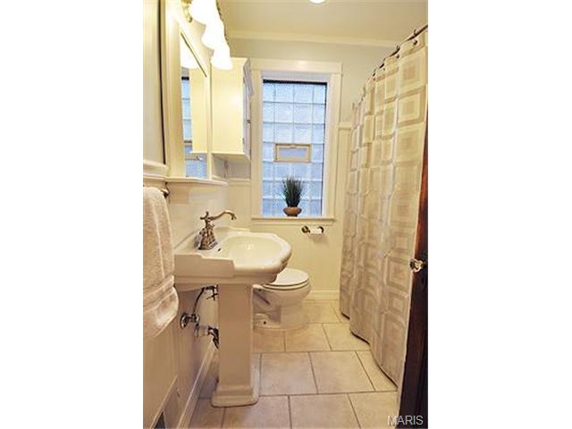 5529 Gresham Ave, Saint Louis, MO 63109 photo 34