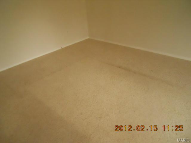 433 Woodland Hl, Ballwin, MO 63021 photo 2