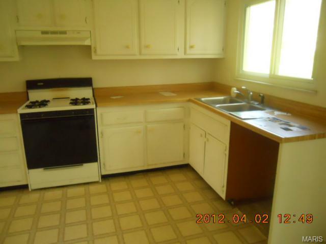 433 Woodland Hl, Ballwin, MO 63021 photo 9