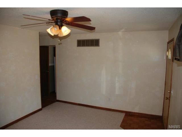 66 White Doe Ct, Eureka, MO 63025 photo 9