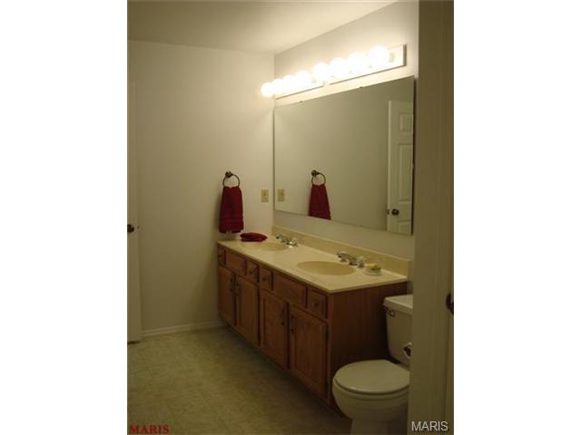 1209 Lofty Point Dr #C, Ballwin, MO 63021 photo 11