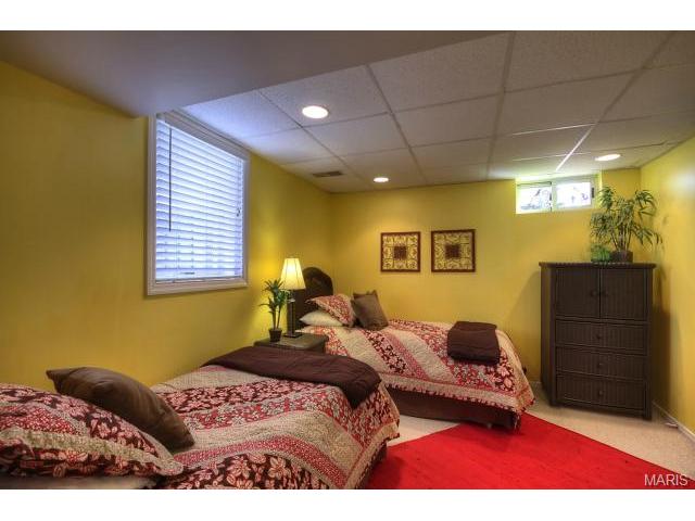 612 Barton Ln, Ballwin, MO 63021 photo 14