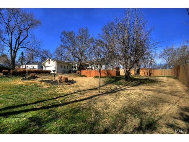 612 Barton Ln, Ballwin, MO 63021 photo 16