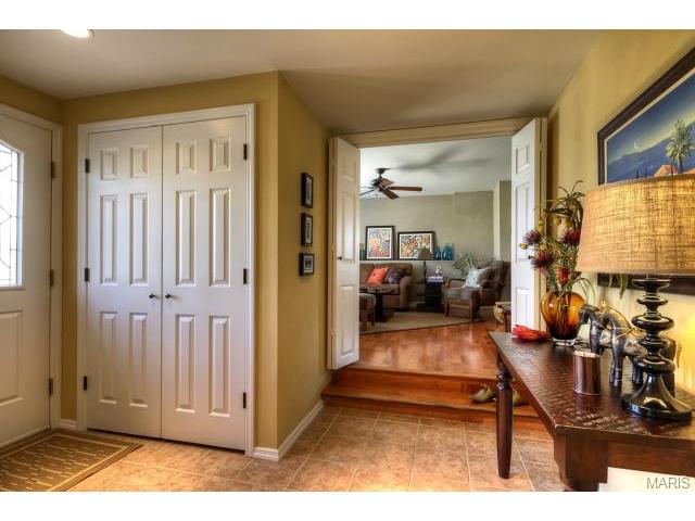 612 Barton Ln, Ballwin, MO 63021 photo 2
