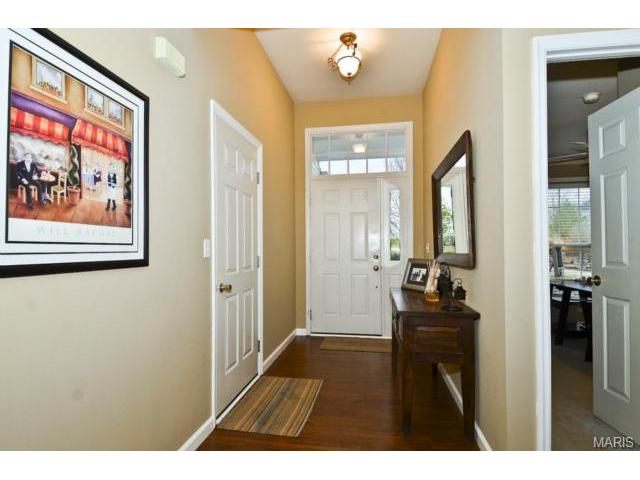 988 Shire Ln, Eureka, MO 63025 photo 3