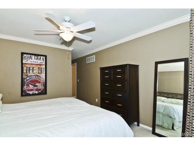 988 Shire Ln, Eureka, MO 63025 photo 13
