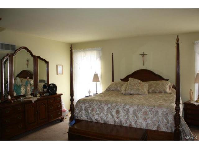 123 Double Eagle Dr, Saint Charles, MO 63303 photo 23
