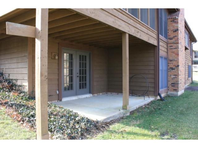 123 Double Eagle Dr, Saint Charles, MO 63303 photo 4