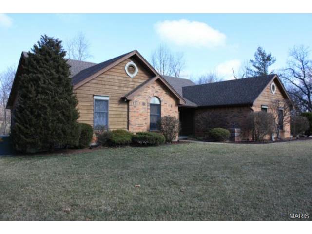 123 Double Eagle Dr, Saint Charles, MO 63303 photo 2